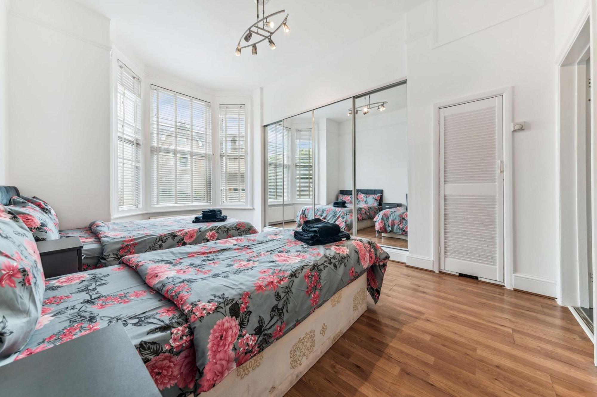 Cozy Wimbledon Apartment Londra Exterior foto