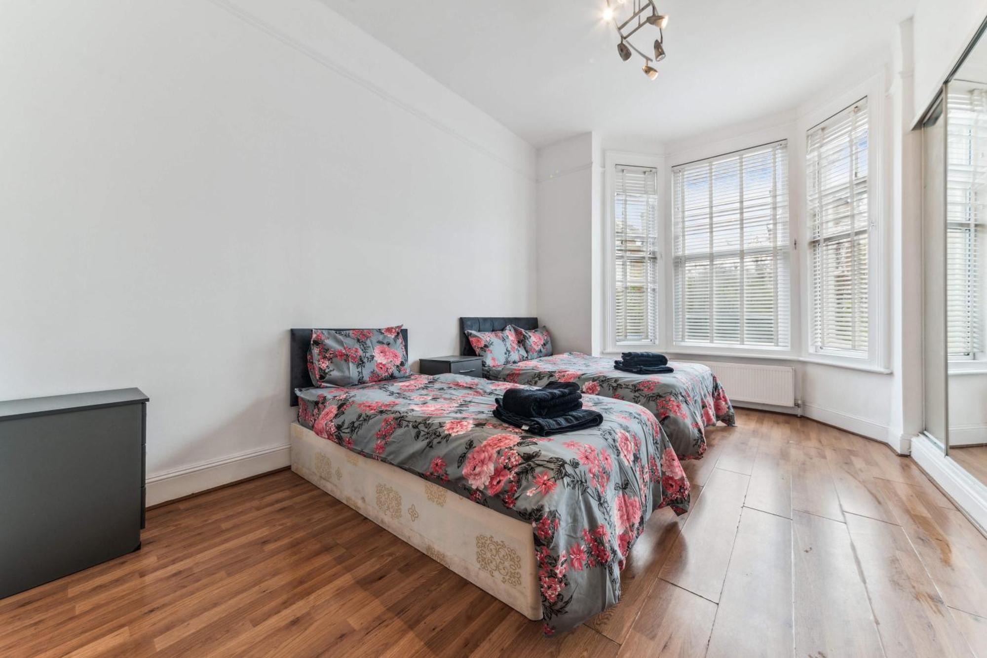 Cozy Wimbledon Apartment Londra Exterior foto